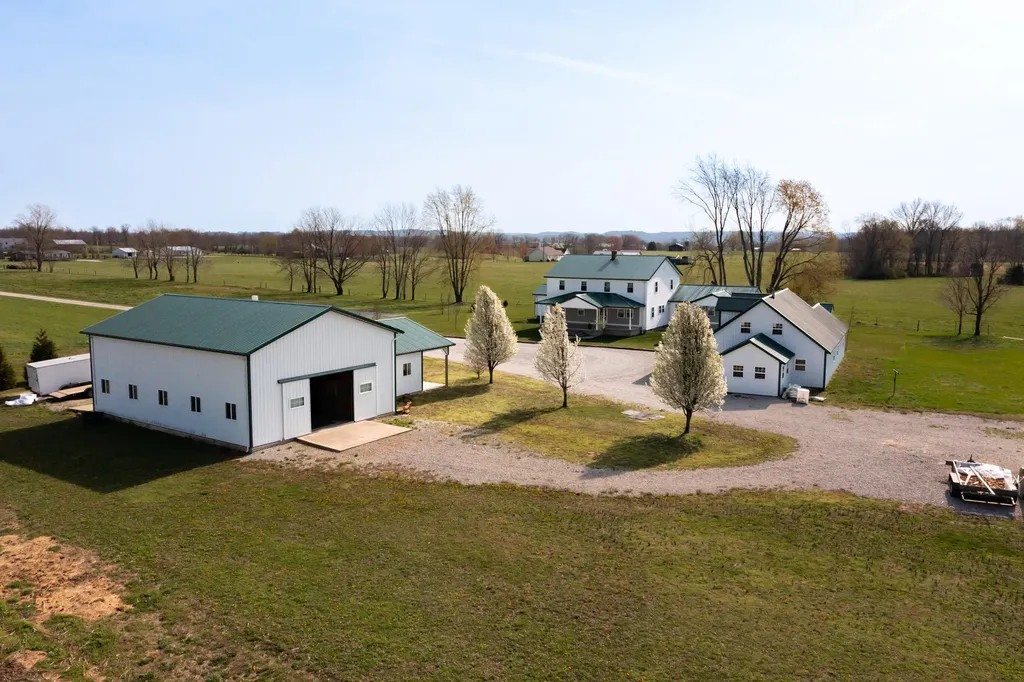 4241 Kendall Springs Road Owingsville KY 40360