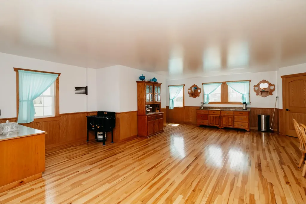 4241 Kendall Springs Road Owingsville KY 40360