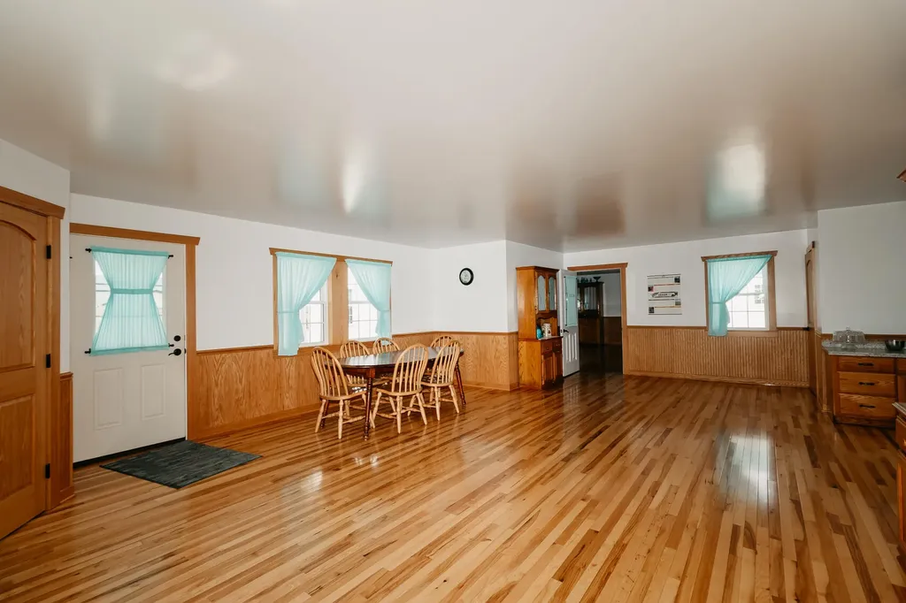 4241 Kendall Springs Road Owingsville KY 40360