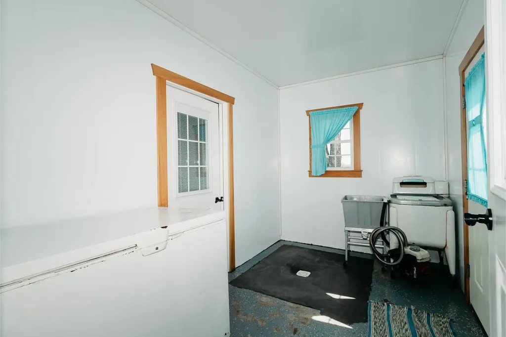 4241 Kendall Springs Road Owingsville KY 40360