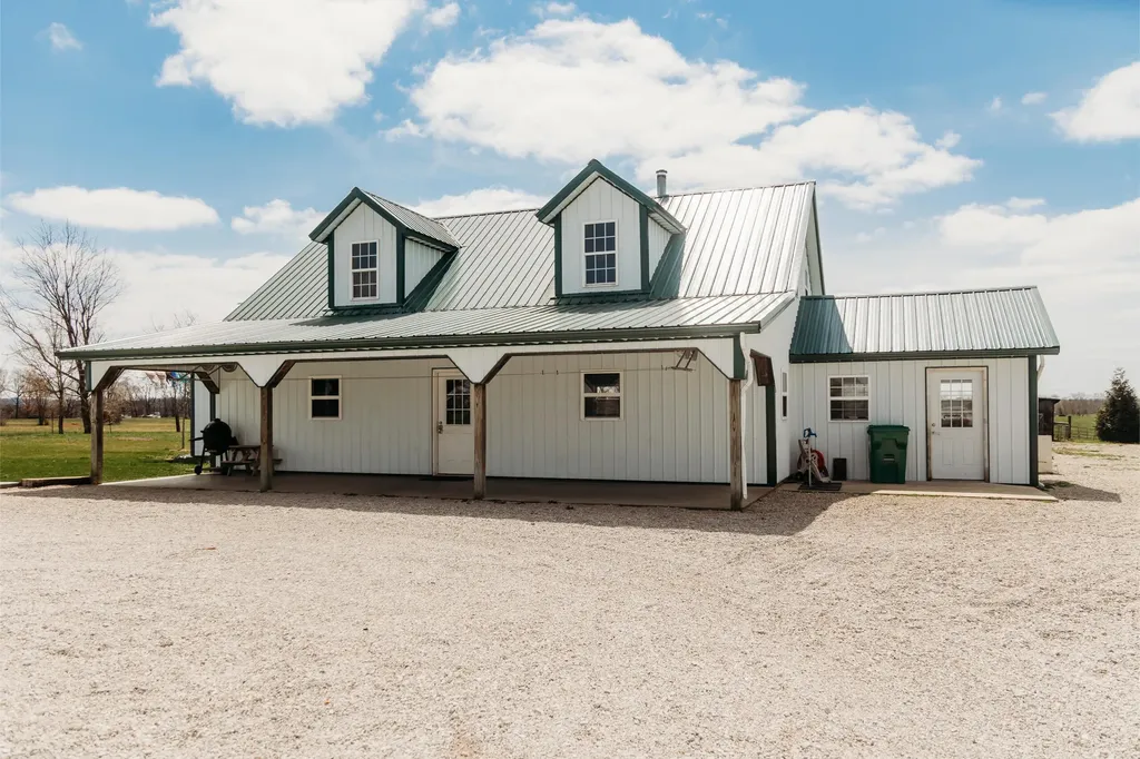 4241 Kendall Springs Road Owingsville KY 40360