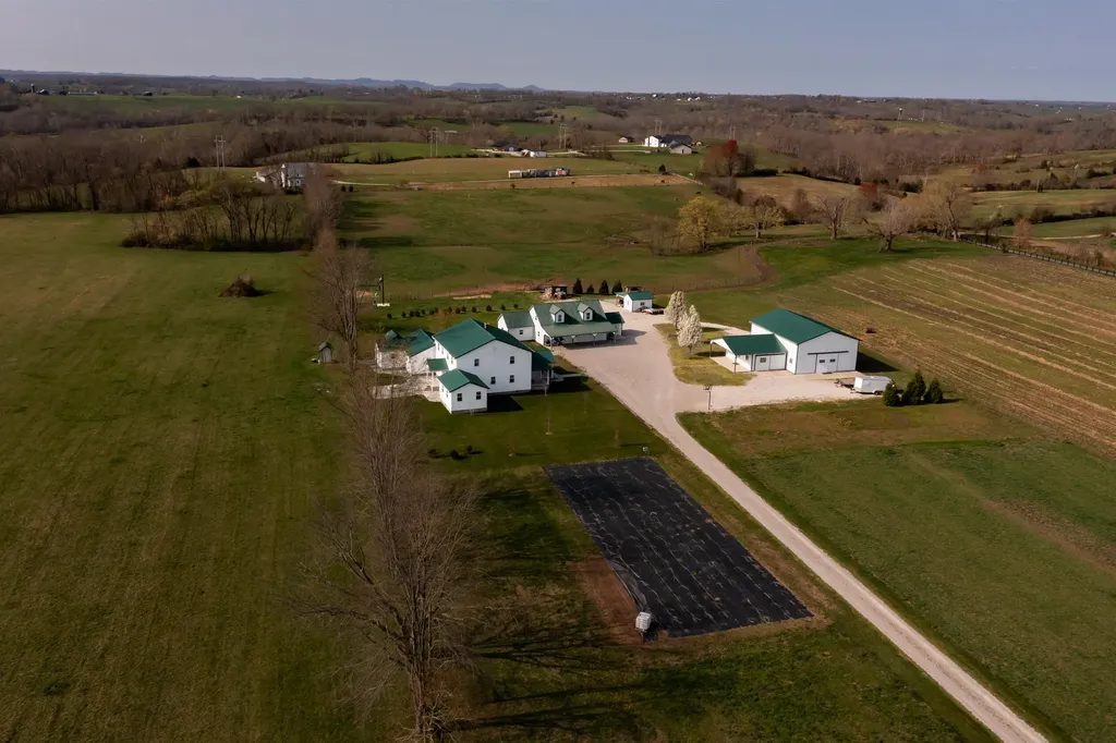 4241 Kendall Springs Road Owingsville KY 40360