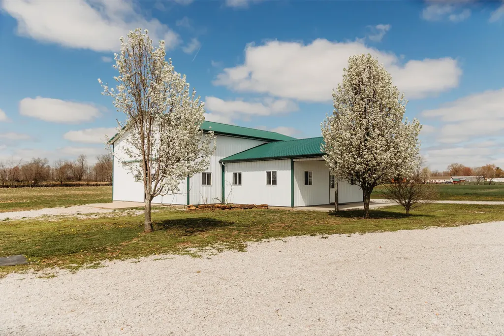 4241 Kendall Springs Road Owingsville KY 40360