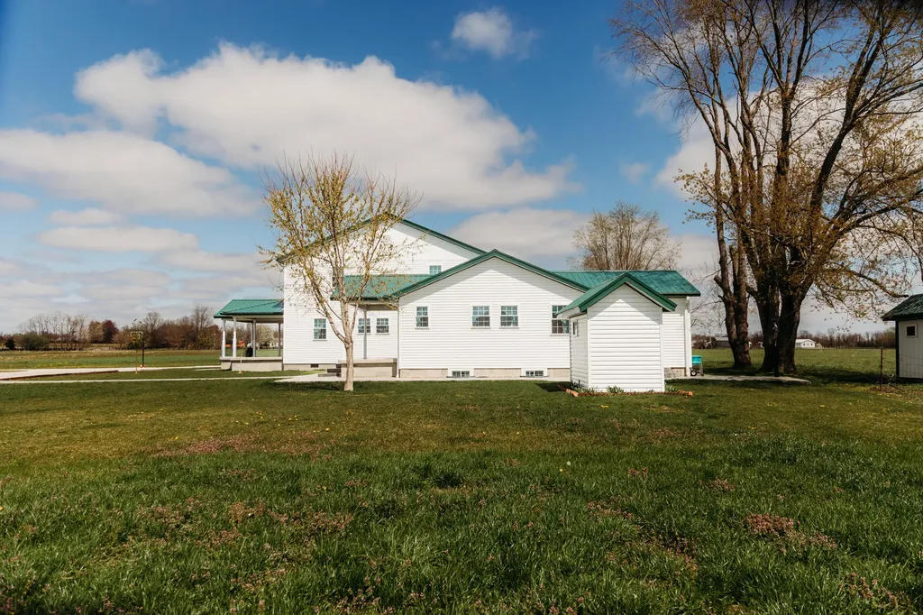 4241 Kendall Springs Road Owingsville KY 40360
