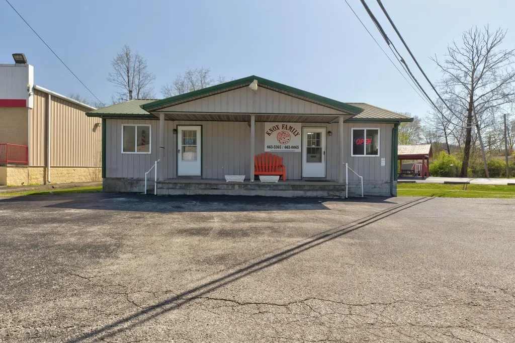 5657 Main Street Clay City KY 40312