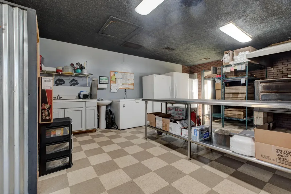 5657 Main Street Clay City KY 40312