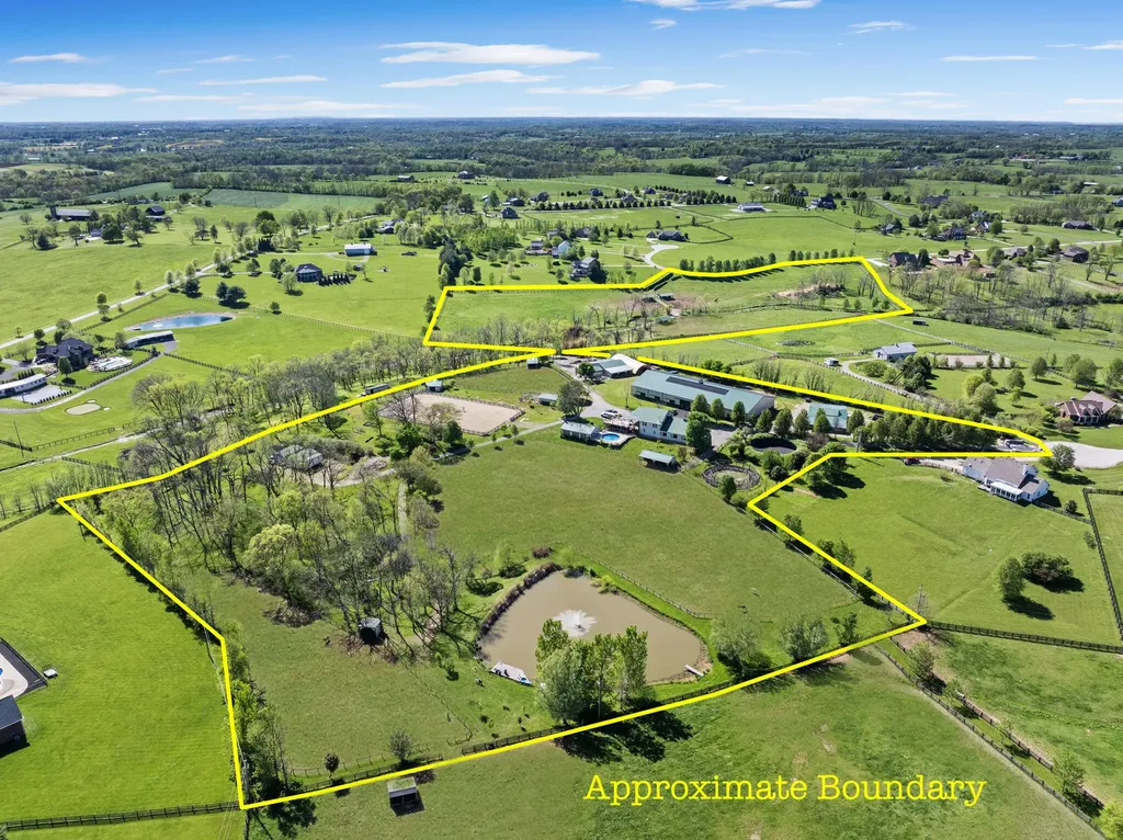 140 Seahawk Trail Midway KY 40347
