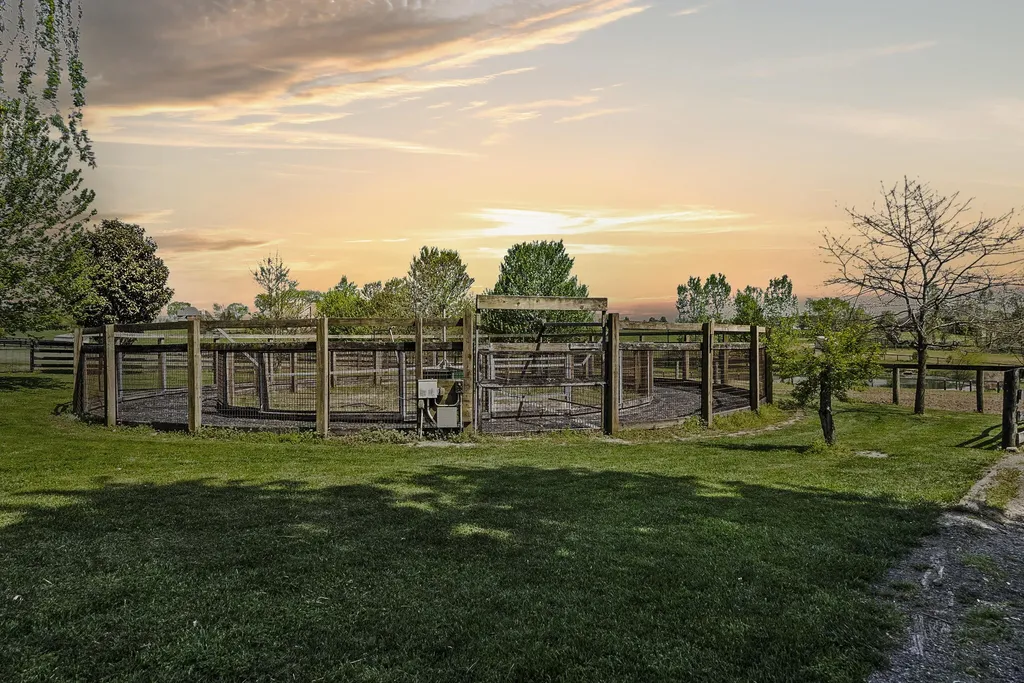 140 Seahawk Trail Midway KY 40347