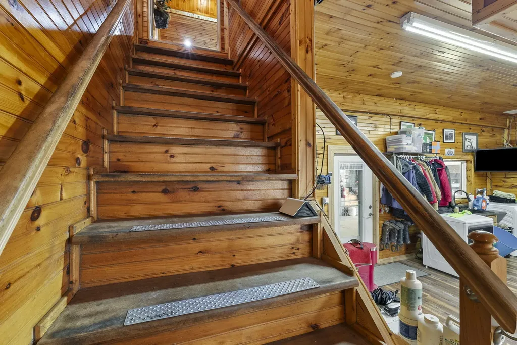 140 Seahawk Trail Midway KY 40347