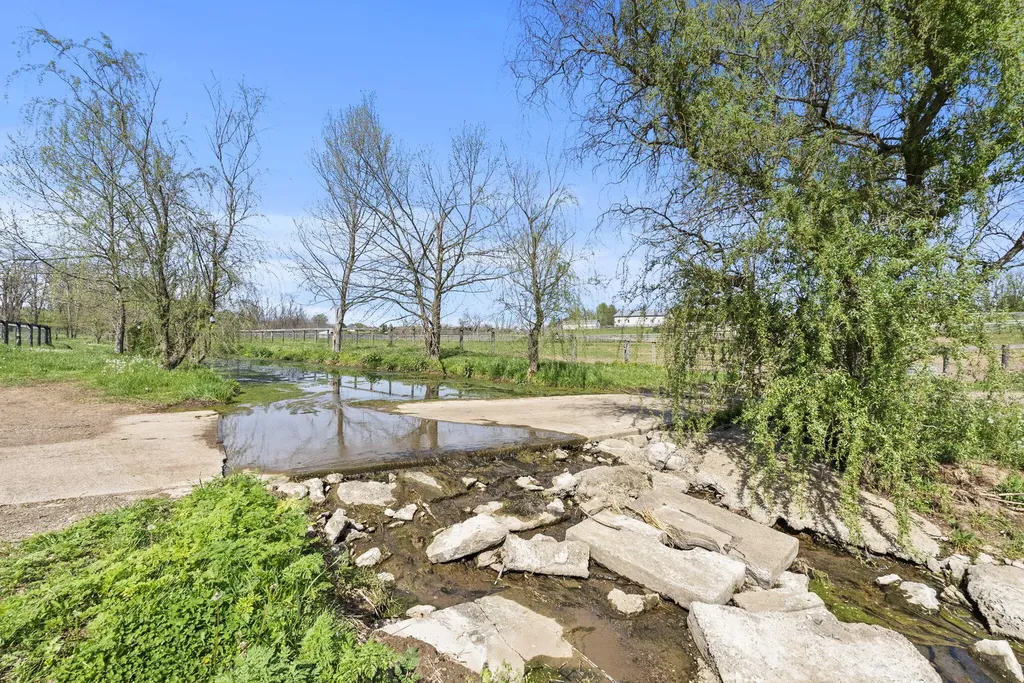 140 Seahawk Trail Midway KY 40347