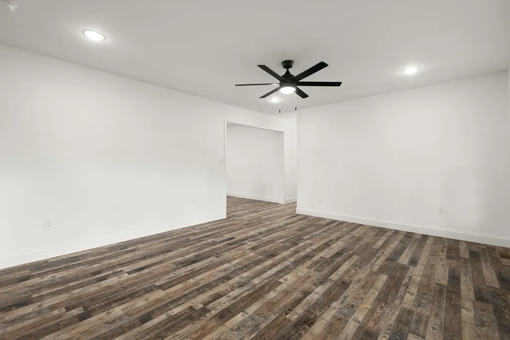 827 Pine Hill Brock Road London KY 40741