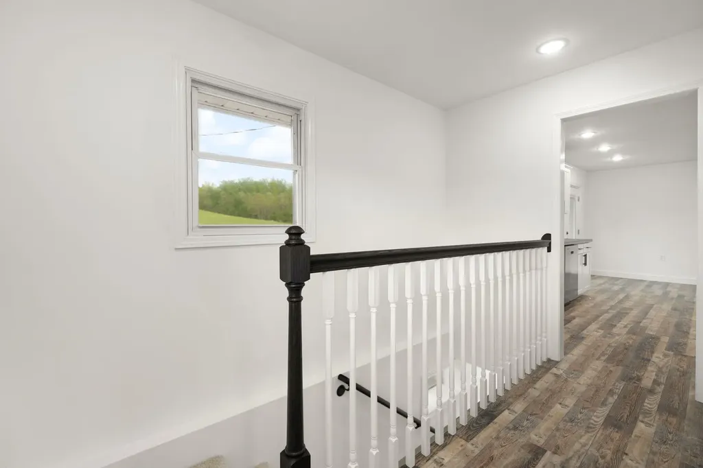 827 Pine Hill Brock Road London KY 40741