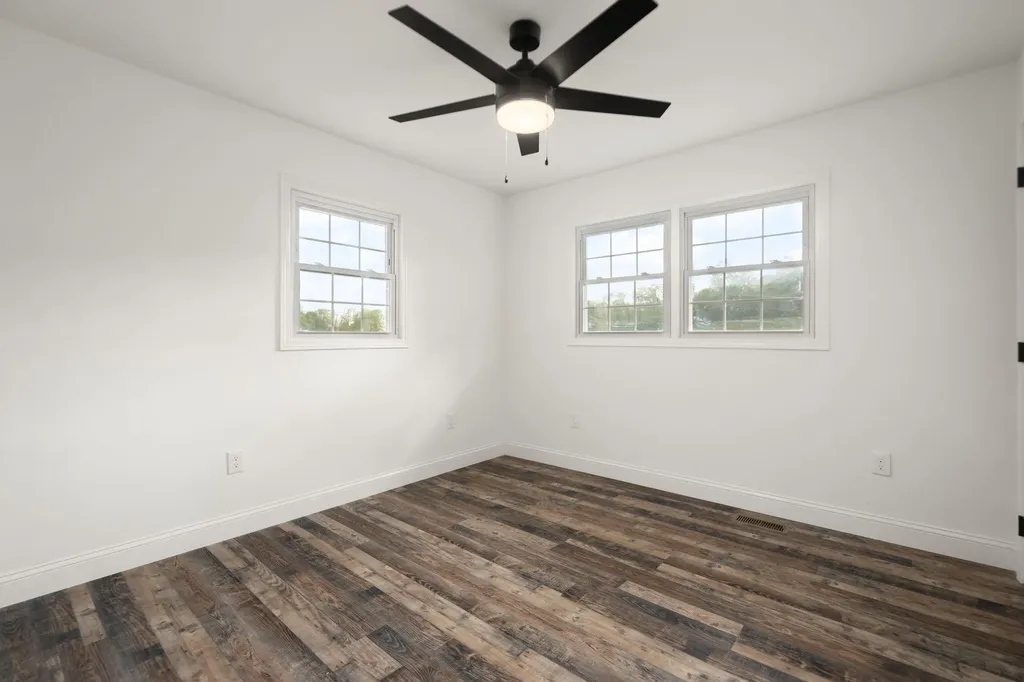 827 Pine Hill Brock Road London KY 40741