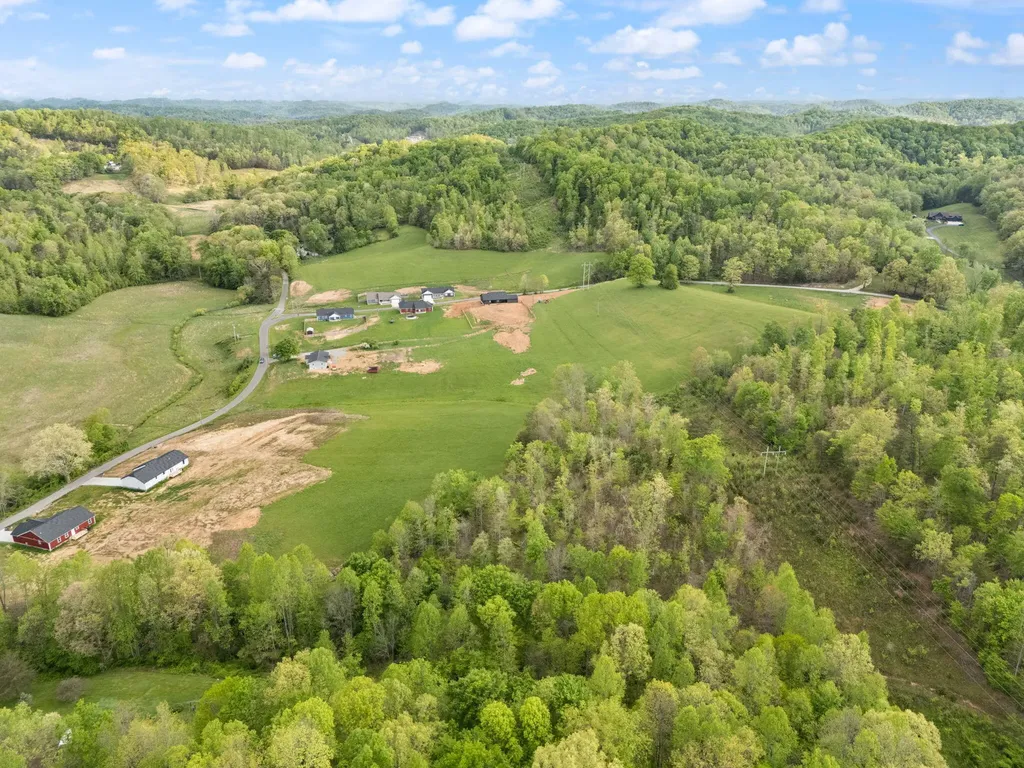 827 Pine Hill Brock Road London KY 40741
