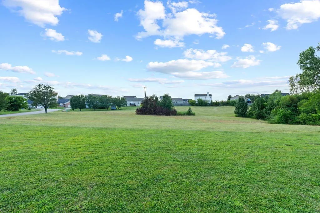Lot #1 Briar Creek Lawrenceburg KY 40342