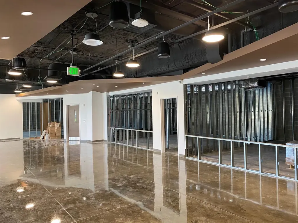 405 Limestone Lexington KY 40508