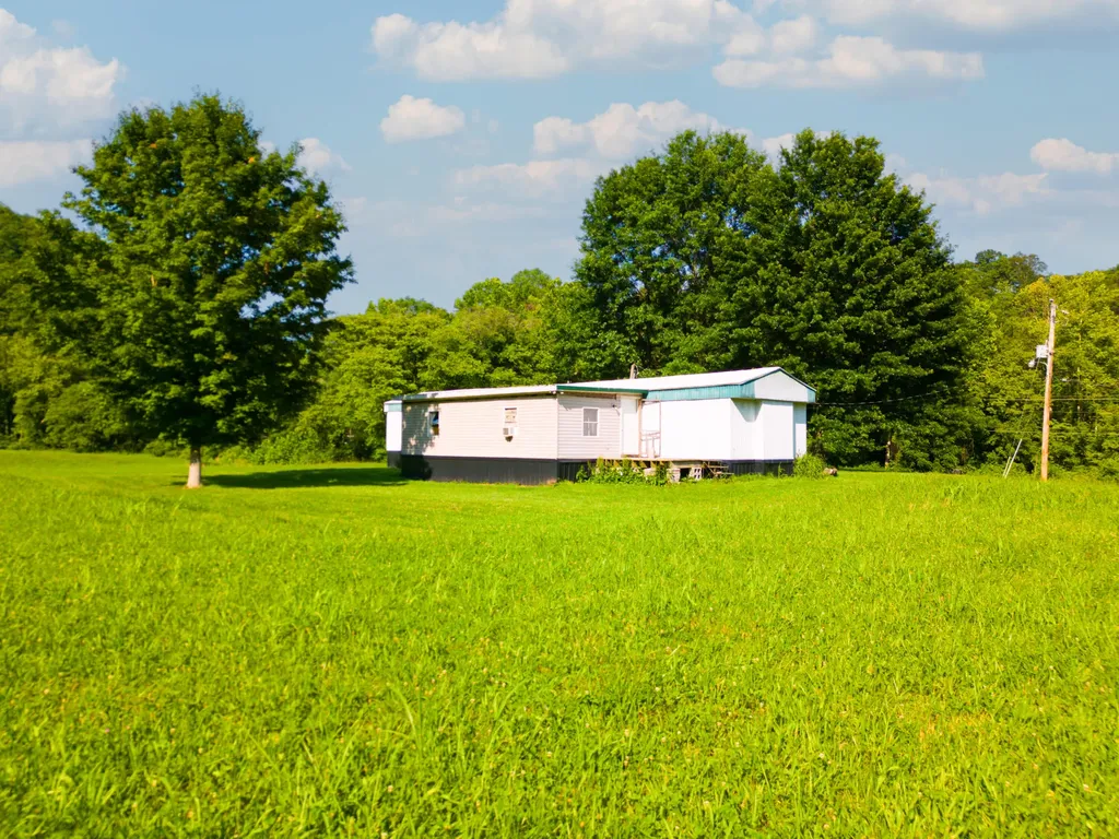 82 Fairview Farm Lane Inez KY 41224