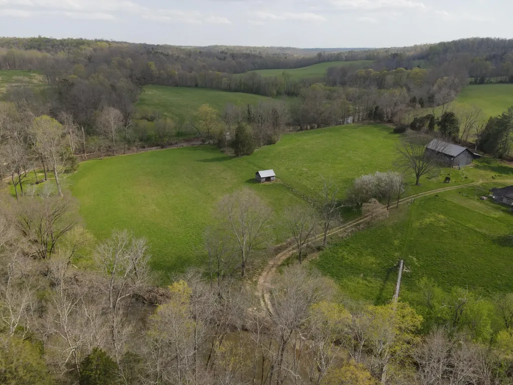 667 Troutstream Road Dunnville KY 42528