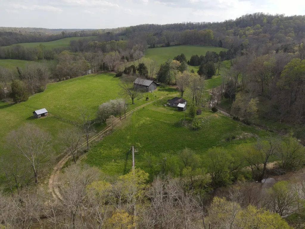 667 Troutstream Road Dunnville KY 42528