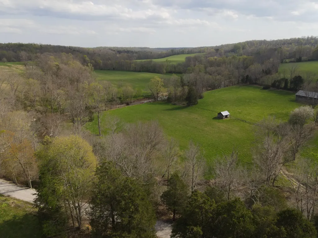 667 Troutstream Road Dunnville KY 42528