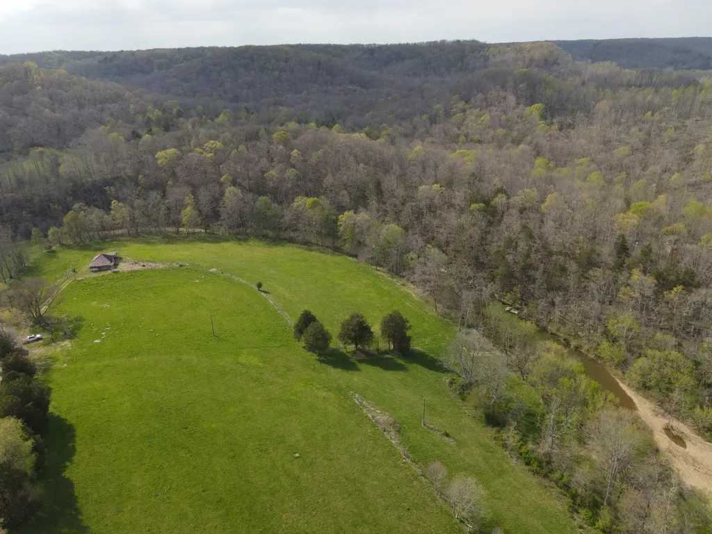 667 Troutstream Road Dunnville KY 42528