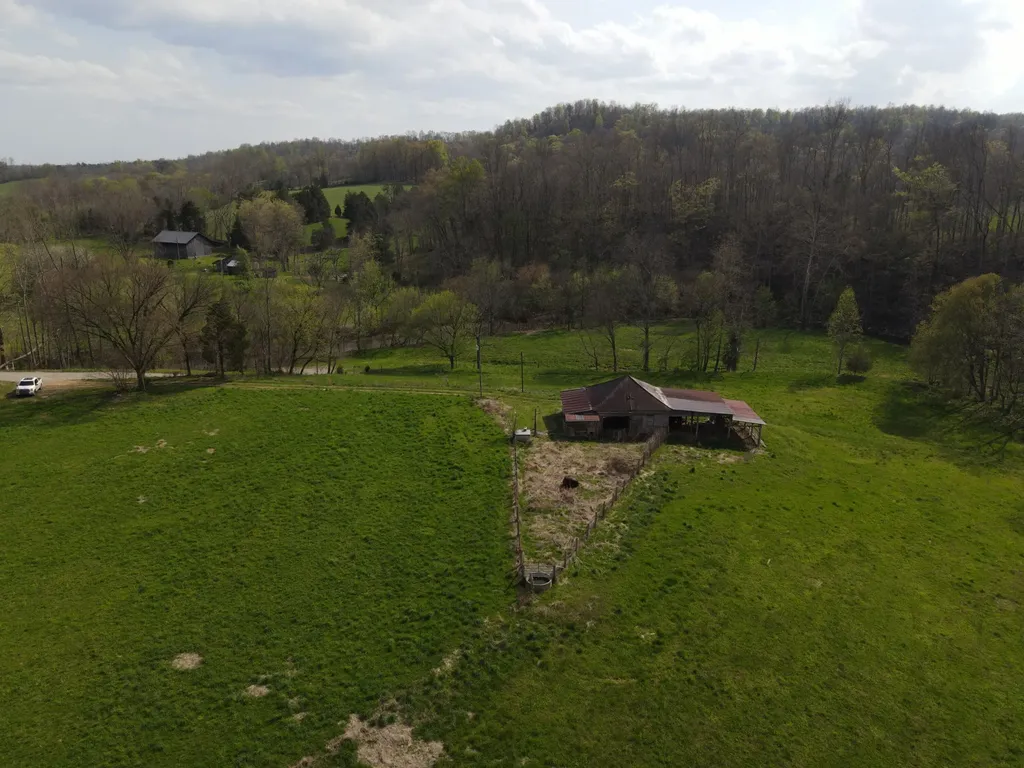 667 Troutstream Road Dunnville KY 42528