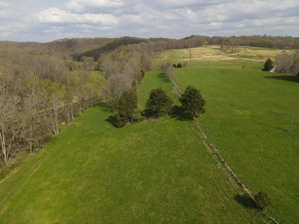 667 Troutstream Road Dunnville KY 42528