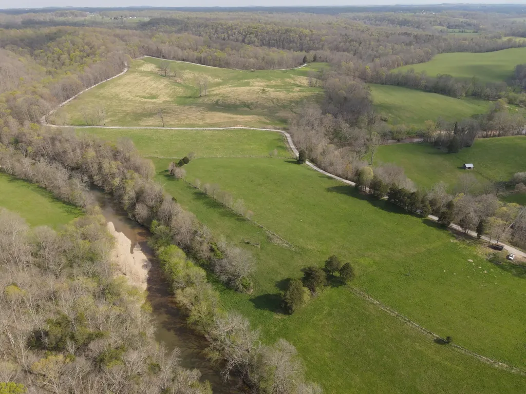 667 Troutstream Road Dunnville KY 42528
