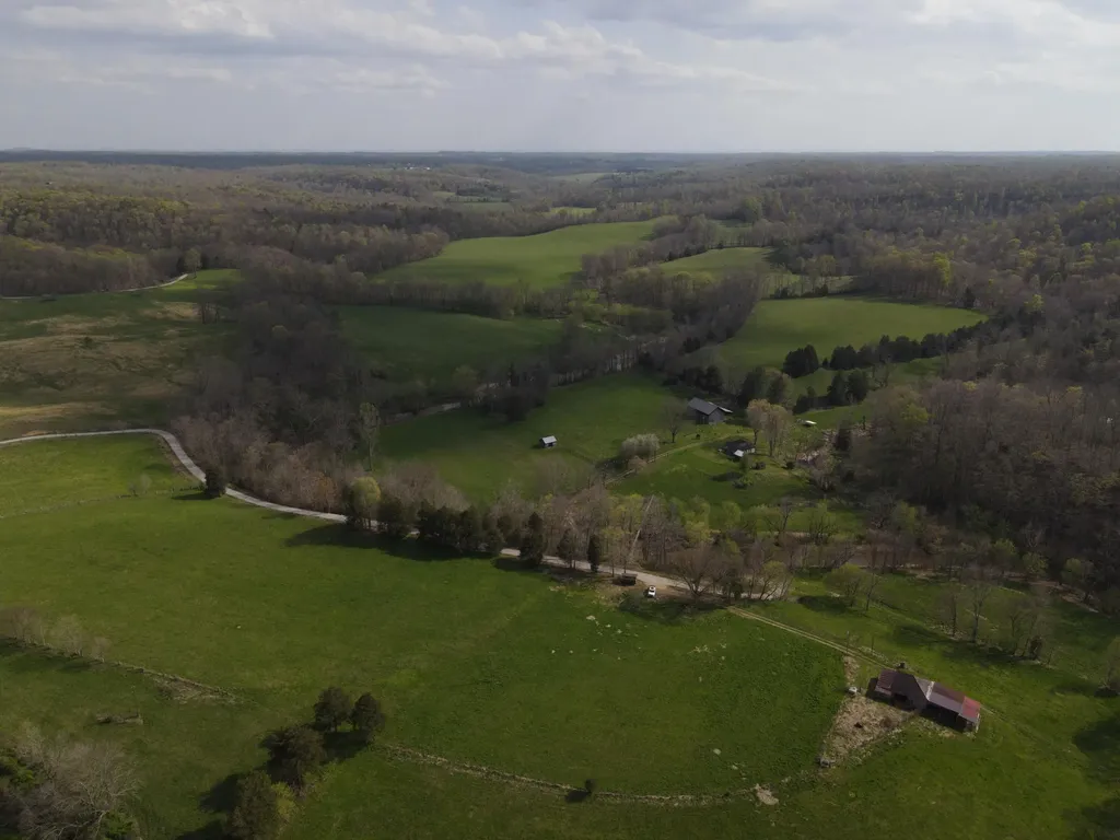 667 Troutstream Road Dunnville KY 42528