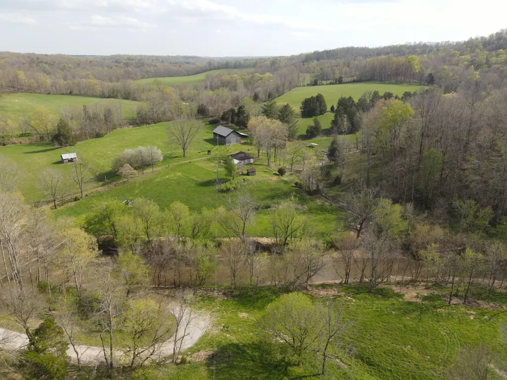 667 Troutstream Road Dunnville KY 42528
