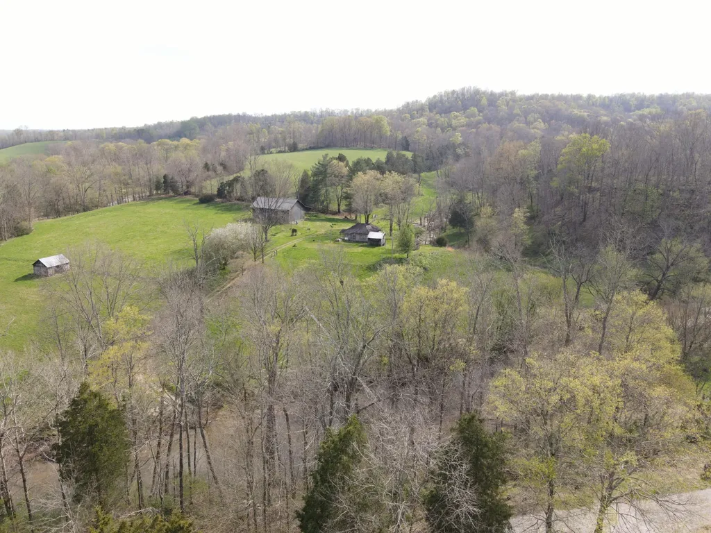 667 Troutstream Road Dunnville KY 42528