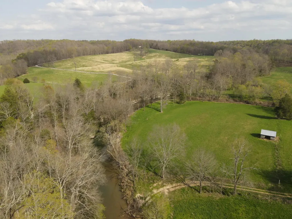 667 Troutstream Road Dunnville KY 42528