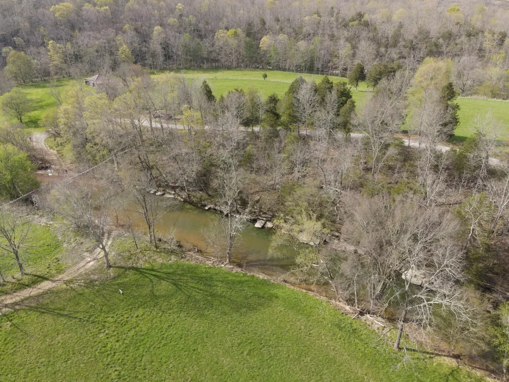 667 Troutstream Road Dunnville KY 42528