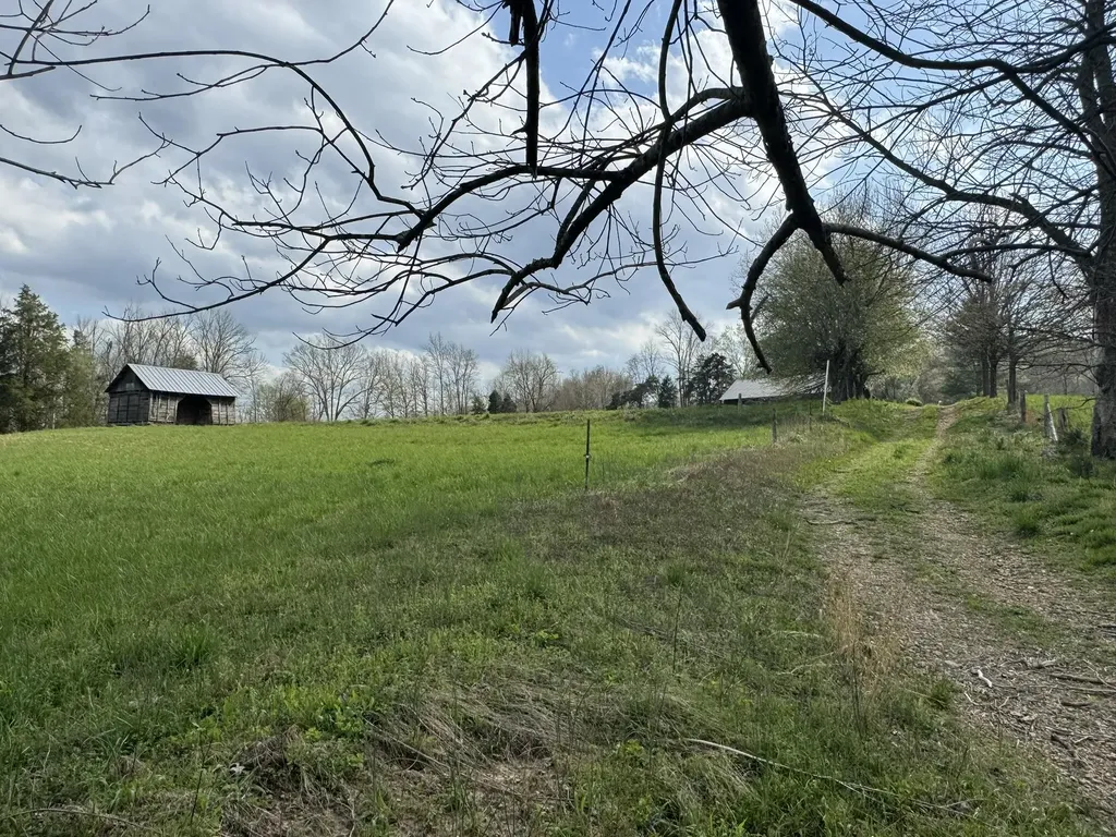 667 Troutstream Road Dunnville KY 42528