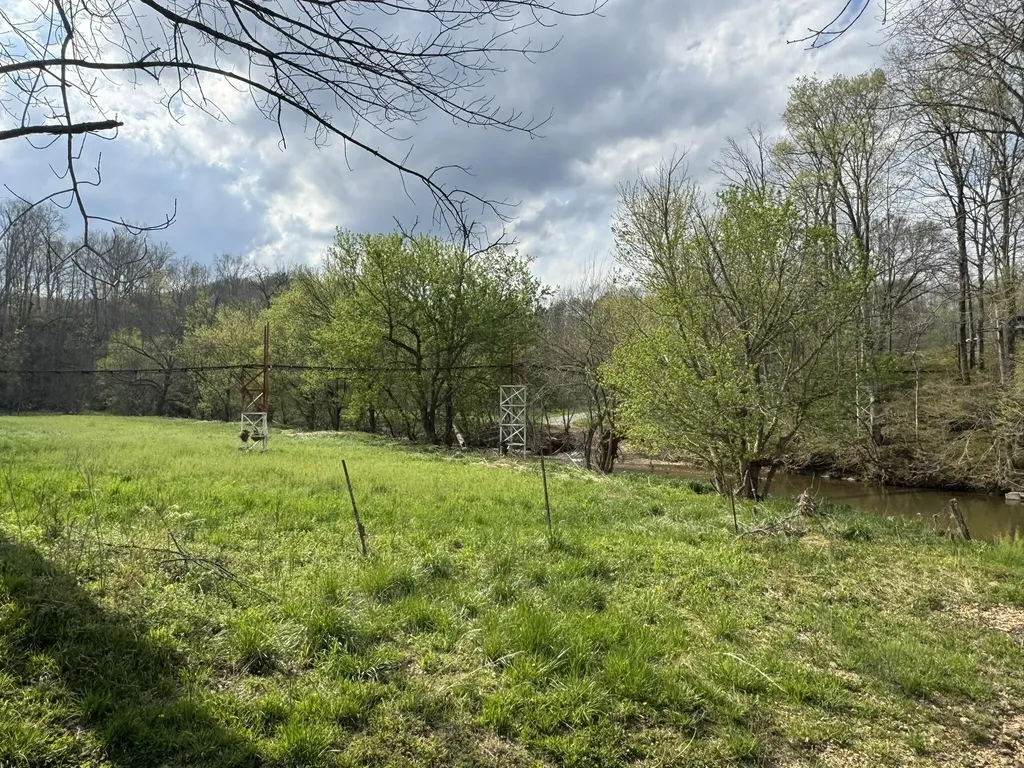 667 Troutstream Road Dunnville KY 42528