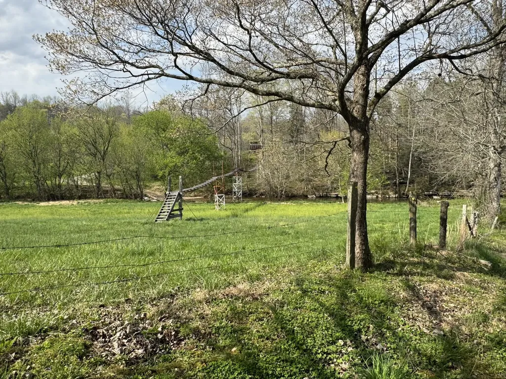 667 Troutstream Road Dunnville KY 42528