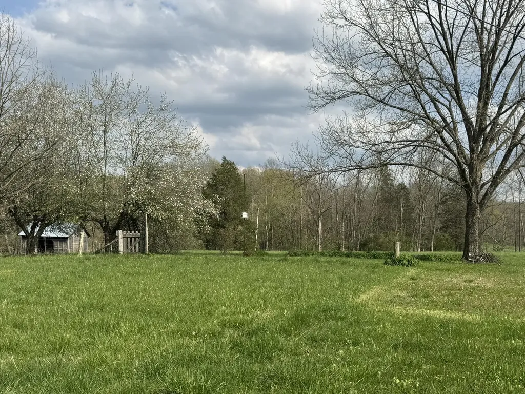 667 Troutstream Road Dunnville KY 42528
