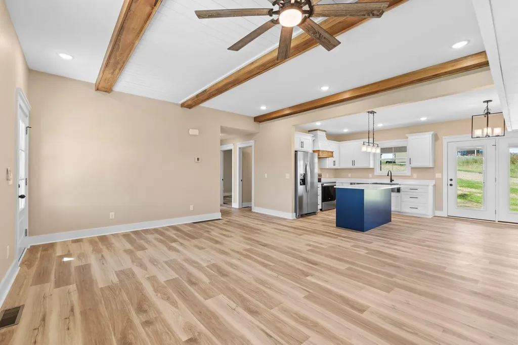 117 Aysia Avenue Paint Lick KY 40461