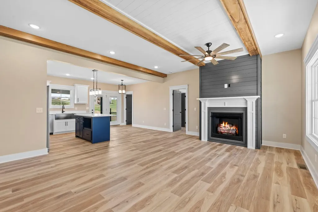 117 Aysia Avenue Paint Lick KY 40461
