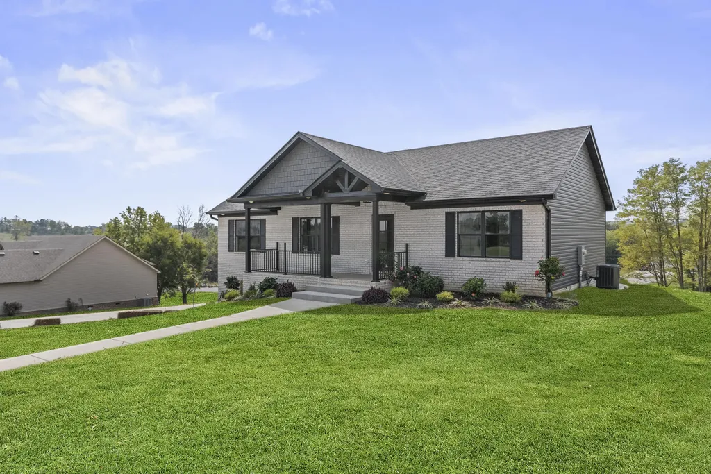 109 Liam Way Paint Lick KY 40461