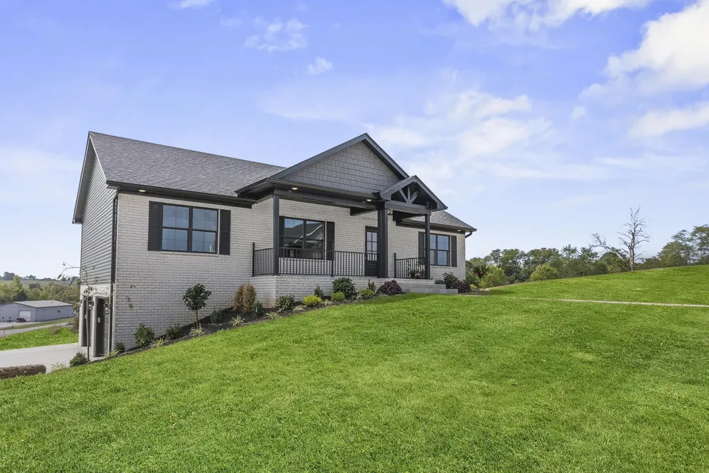 109 Liam Way Paint Lick KY 40461