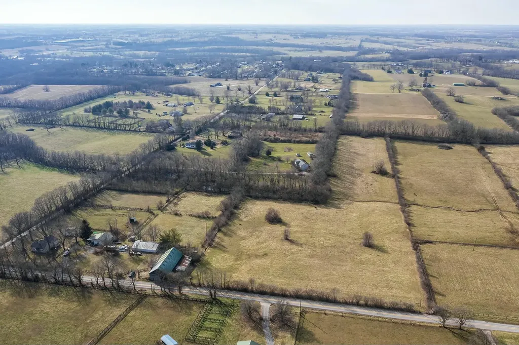 403 - 1 Ruddles Mill Road Paris KY 40361