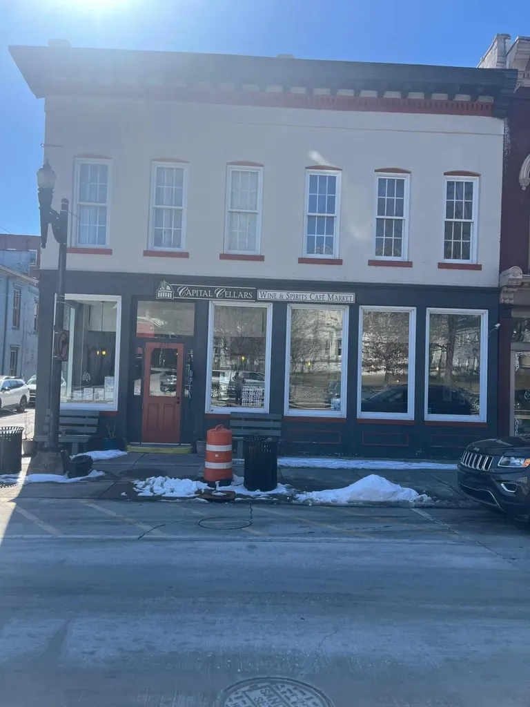 227-229 W Broadway Street Frankfort KY 40601