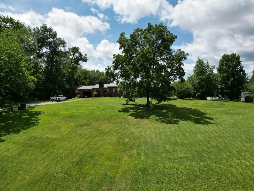 106 Walnut Lane Gray KY 40734