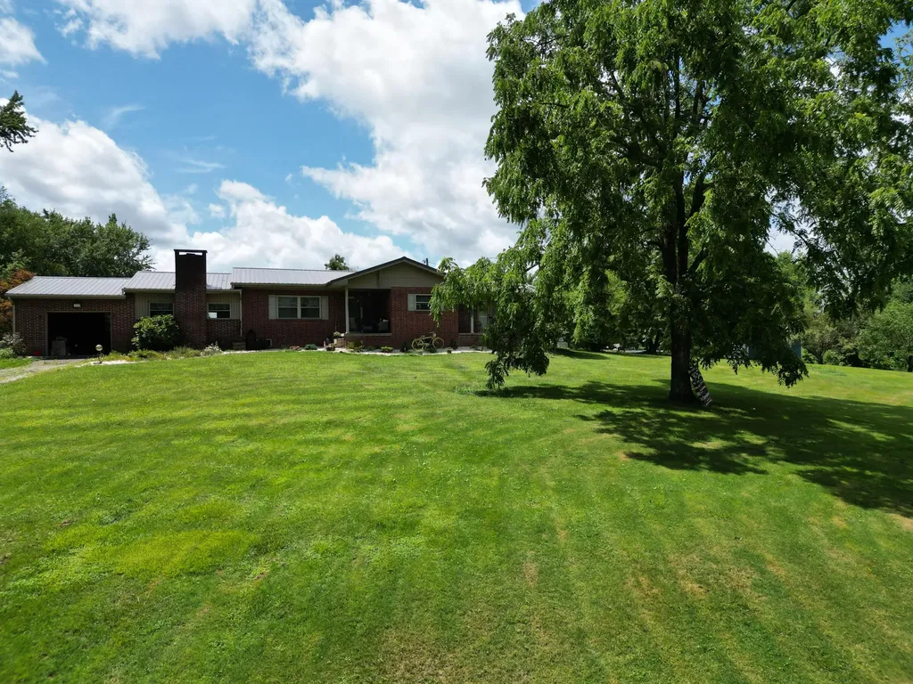106 Walnut Lane Gray KY 40734