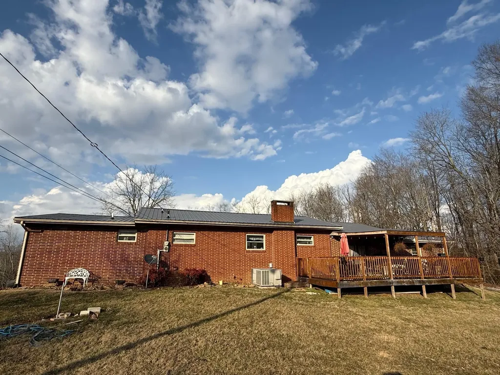 106 Walnut Lane Gray KY 40734