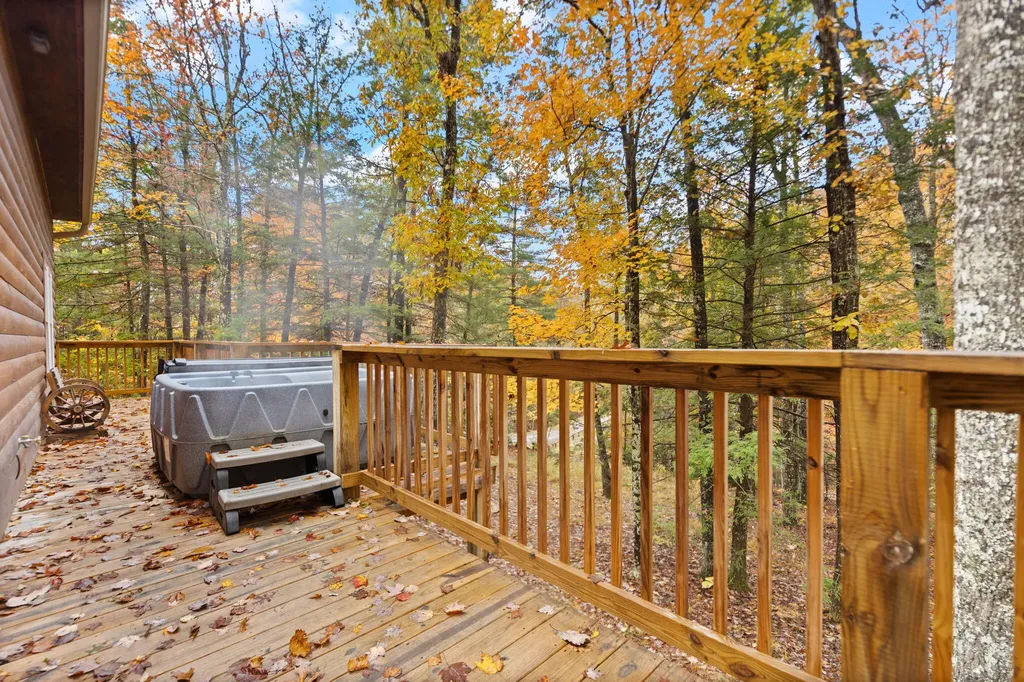 748 Village Drive Campton KY 41301