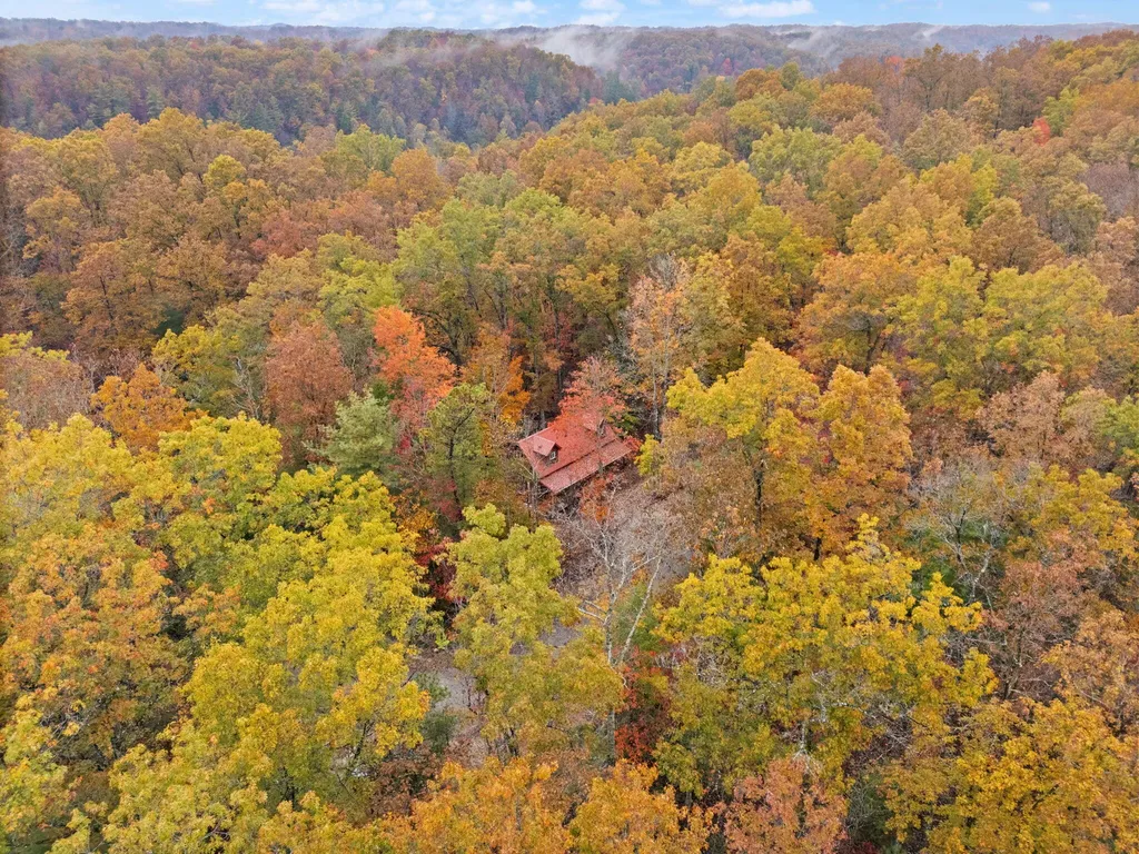 748 Village Drive Campton KY 41301