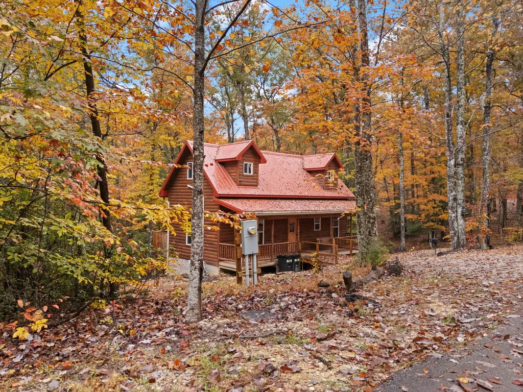 748 Village Drive Campton KY 41301
