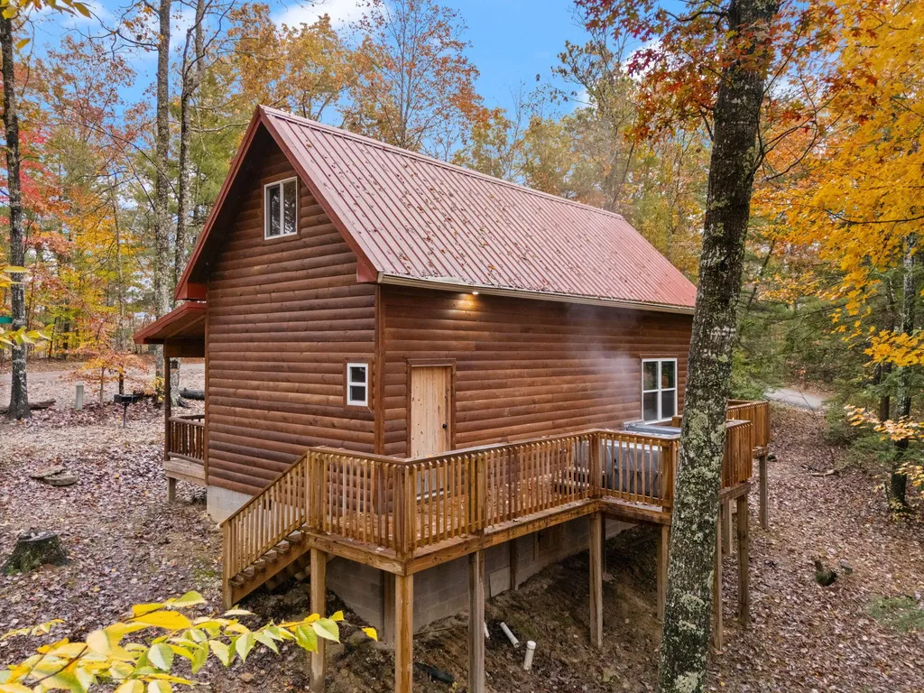 748 Village Drive Campton KY 41301